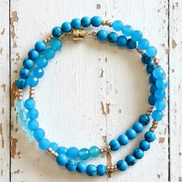 Handmade Jewelry - Cobalt Blue Howlite, Gold tone, & Crystal Double Wrap Wire Bracelet